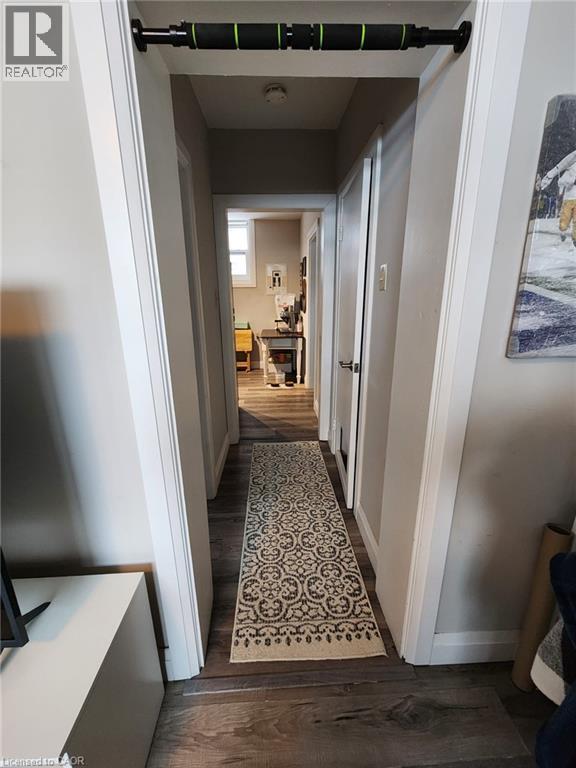 Building Photo - 32 Fairmount Rd