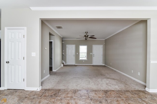 Building Photo - 4746 Autumn Rose Trail