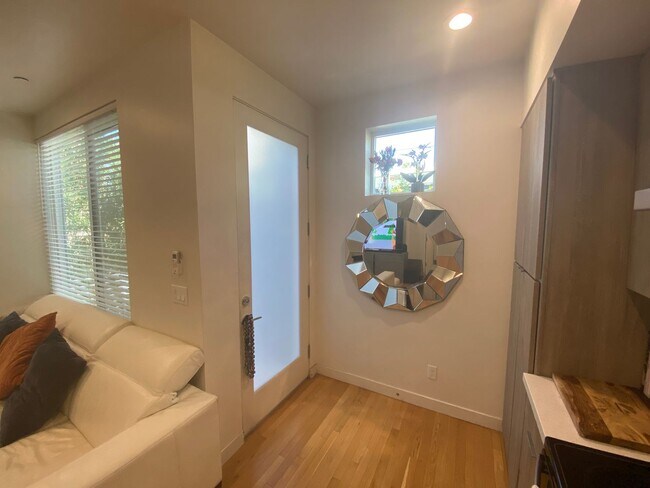 Building Photo - KENILWORTH