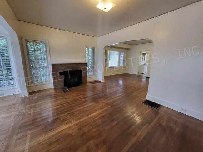 Foto del edificio - *1/2 OFF 1ST MONTH'S RENT PROMO* 2 Bedroom...