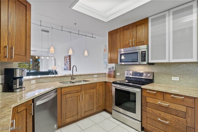 Foto del edificio - 14817 Laguna Dr