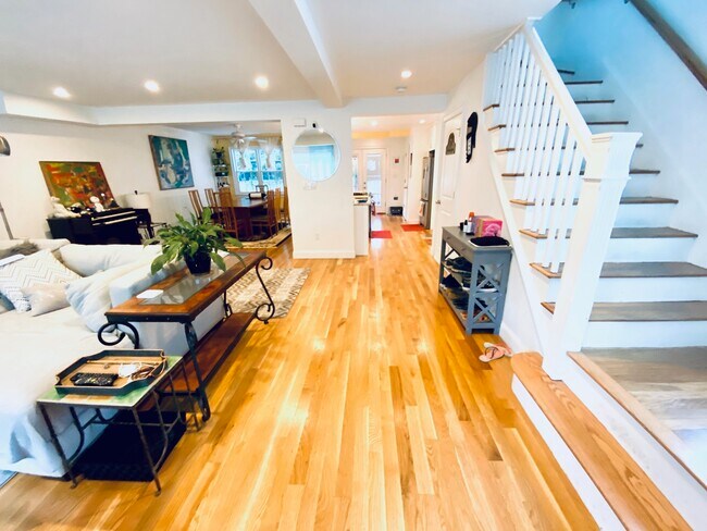 Foto del edificio - 14 Bradbury St