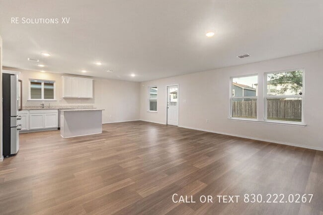 Foto del edificio - 7328 Littlefoot Ln