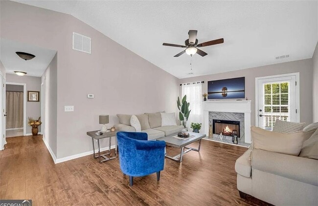 Foto del edificio - 605 Ashland Park Way SE