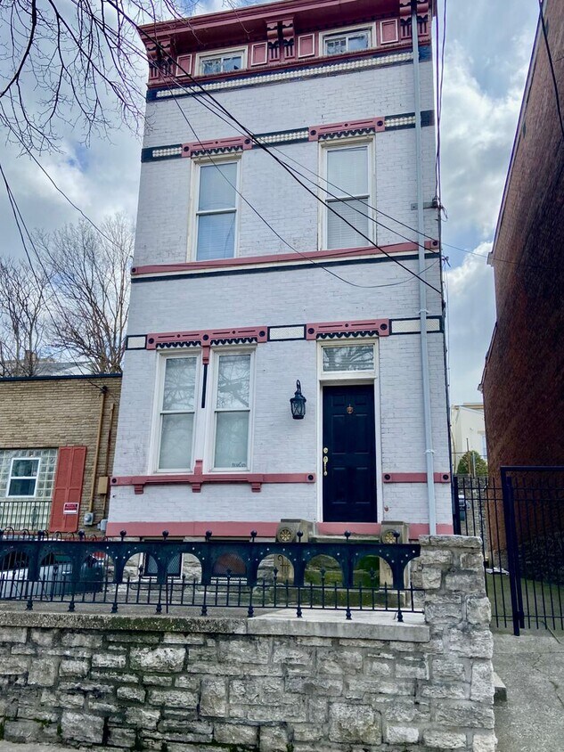 Foto principal - 2816 Jefferson Ave