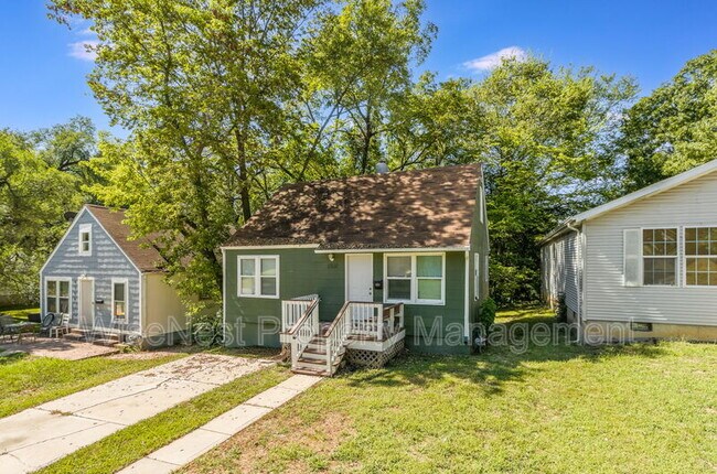 Building Photo - 5760 College Ave