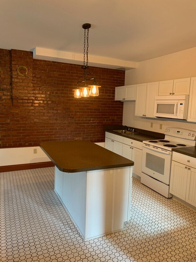 131 E Main St Unit 23, Ravenna, OH 44266 Apartments in Ravenna, OH