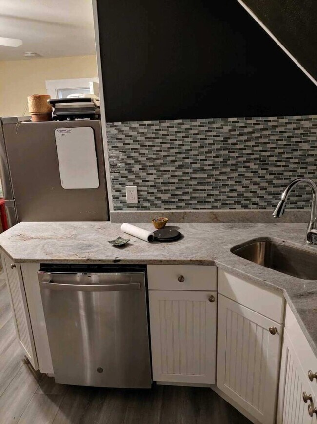Building Photo - 1 bedroom in Somerville MA 02144
