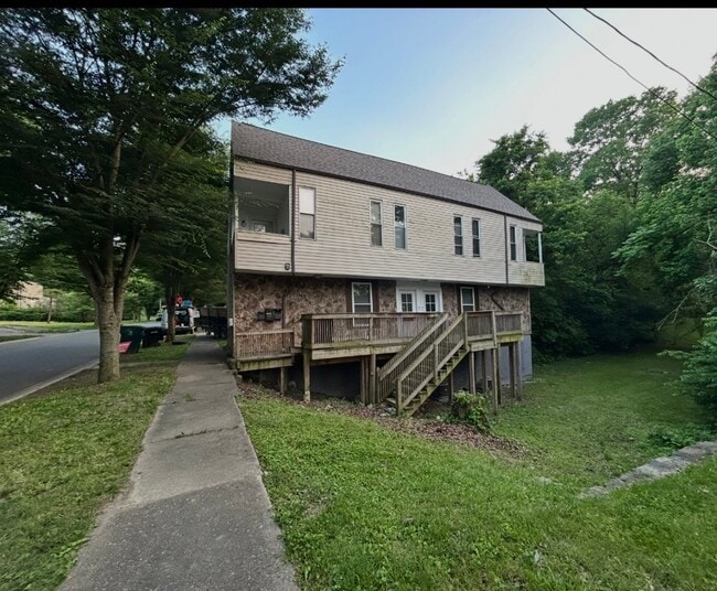 Building Photo - 2165 Selim Ave