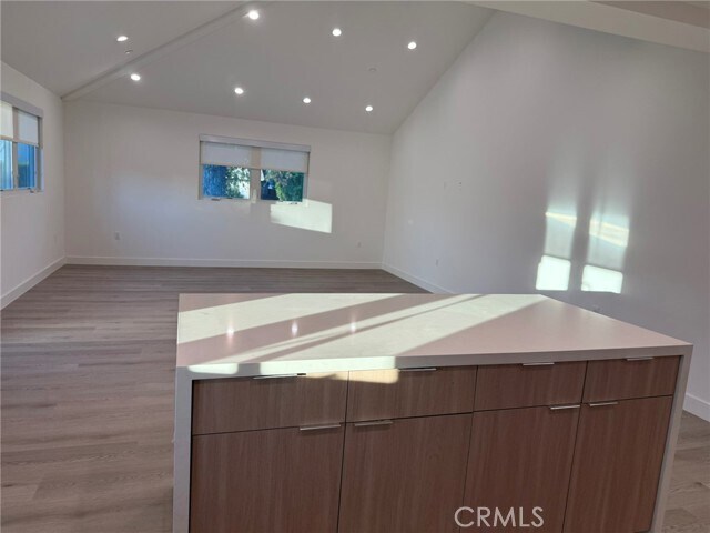 Foto del edificio - 5972 Jamieson Ave