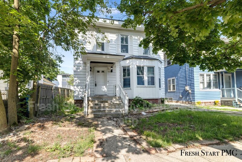Foto principal - 418 Locust St