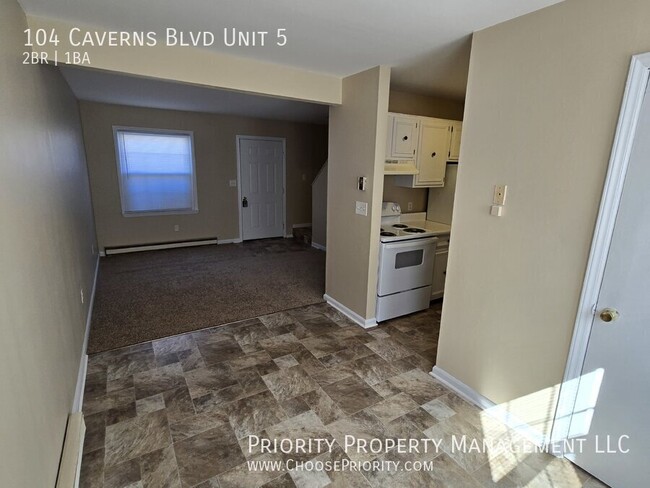 Building Photo - 2BR 1BA Townhome, Grottoes