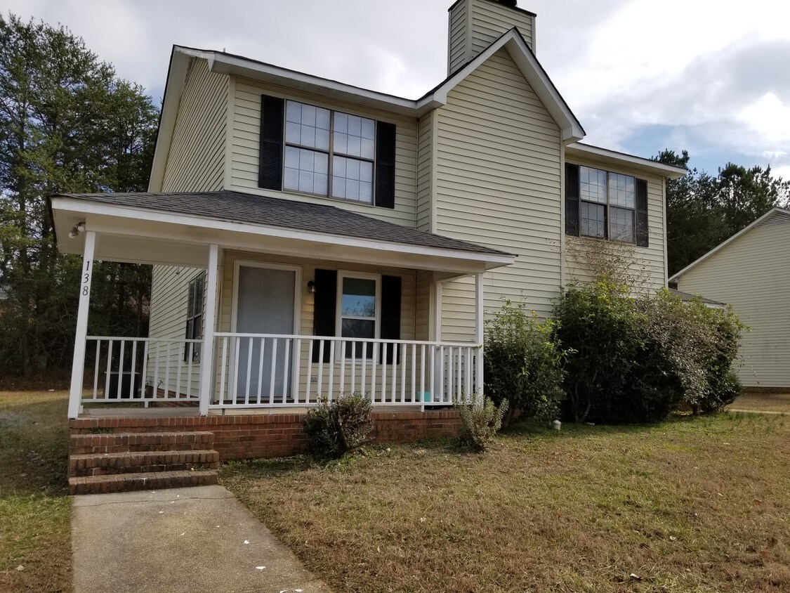 138 Montague Dr, Greenville, SC 29617 Condo for Rent in Greenville