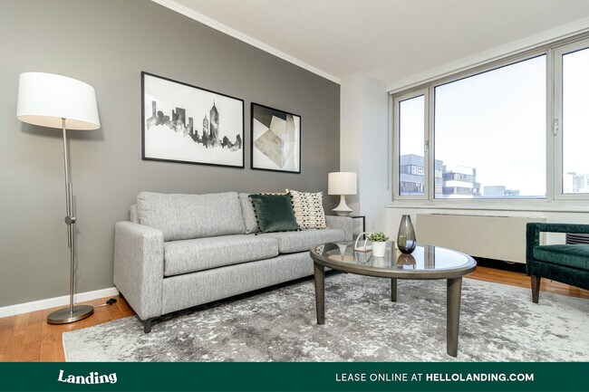 Foto del edificio - 4949 S Landing Dr