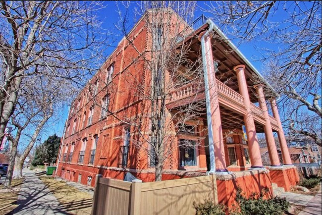 Building Photo - 2805 E 16th Ave