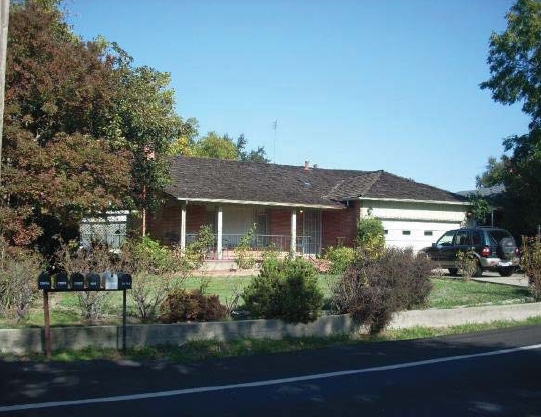 Primary Photo - 7571 Twin Oaks Ave