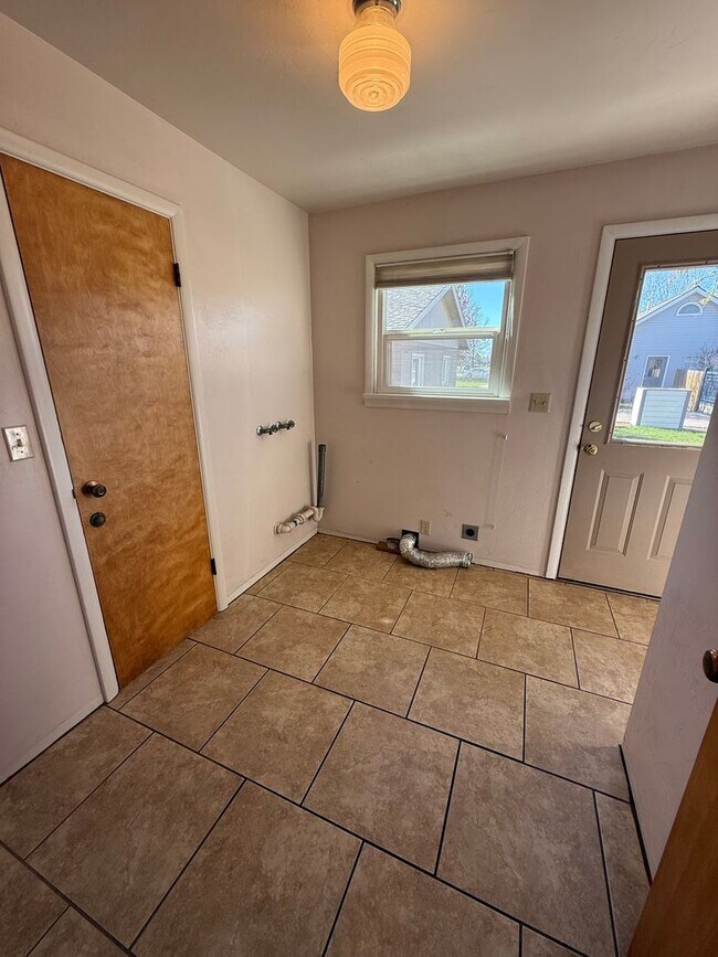 Foto del edificio - Suburbs Home