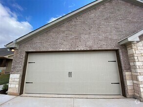 Building Photo - 800 Rolling Terrace Cir