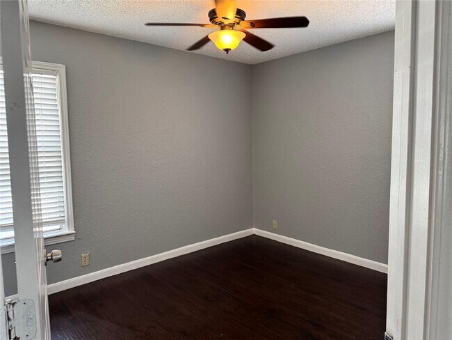Foto del edificio - 5617 Eskridge St