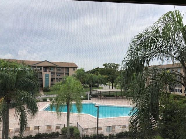 Foto del edificio - 650 SW 124th Terrace
