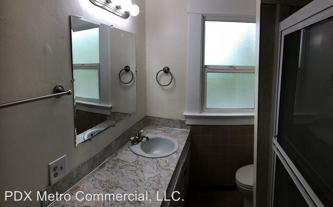 Foto del edificio - 2035-2039 SE Cesar Estrada Chavez Blvd
