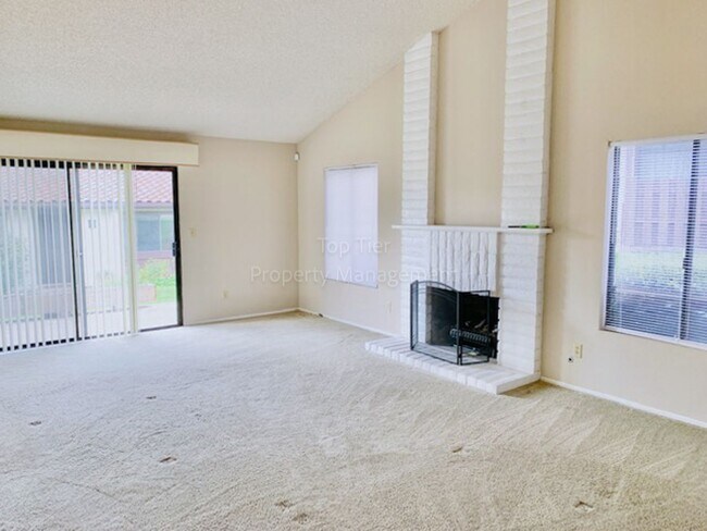 Building Photo - Very nice 3 Bd/2 Ba, single-story, 1581sf ...