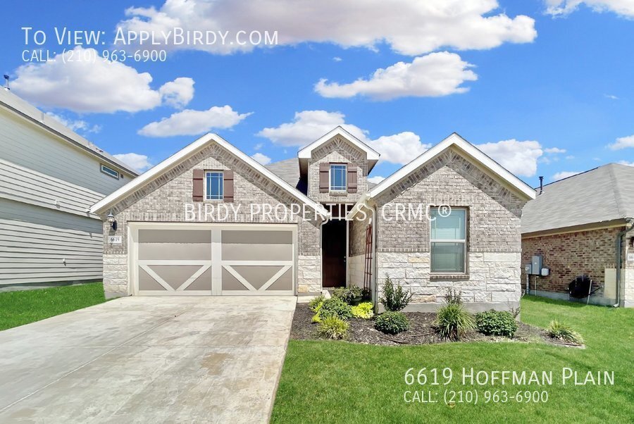 Primary Photo - *4-bed, 2-bath Home on Far Westside of San...