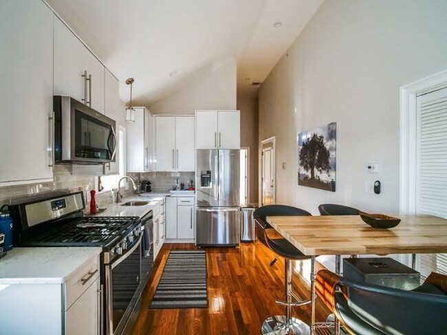 Foto del edificio - 148 Winthrop Shore Dr