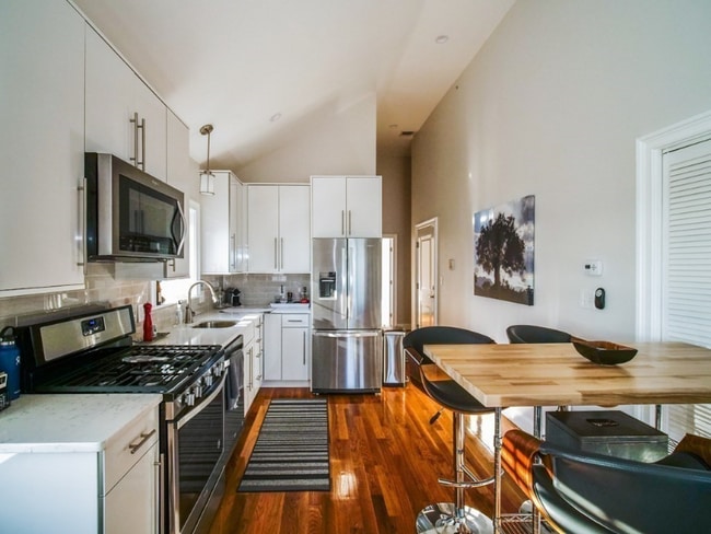 Building Photo - 148 Winthrop Shore Dr