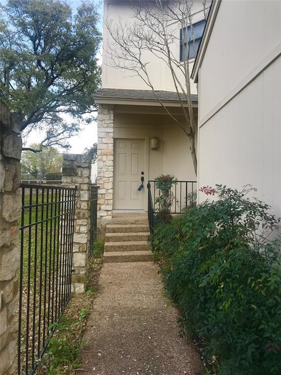 Foto del edificio - 4118 Bayberry Dr