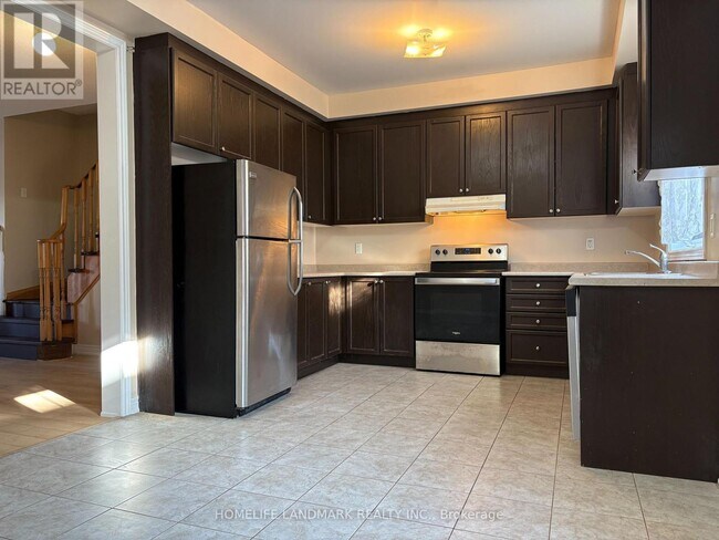 Building Photo - 5 Freeland Hollow