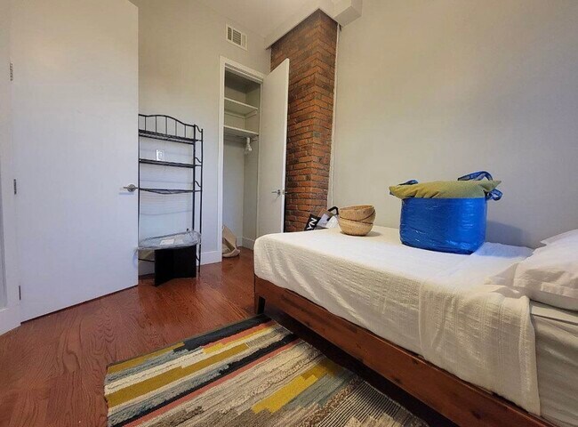 Foto del edificio - 1277 Jefferson Ave