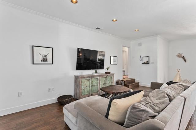 Building Photo - 2203 Levante St