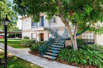Building Photo - 10323 Azuaga St