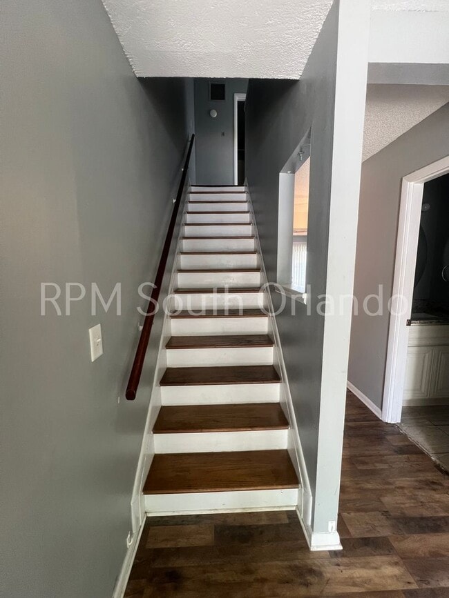 Building Photo - Updated Sanford Condo with Private Patio & Community Pool Near Downtown!