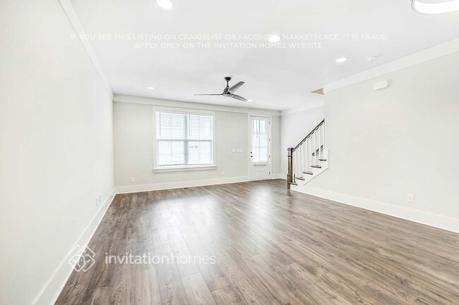 Building Photo - 244 Founders Ln