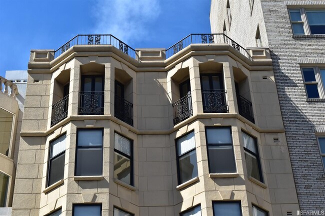Building Photo - 1130 Sacramento St