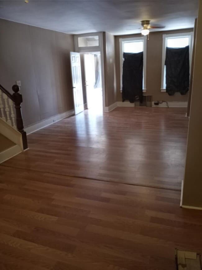Livingroom - 157 Walnut Ave