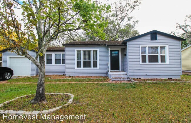Foto del edificio - 3 br, 2 bath House - 1709 N. Forest Avenue