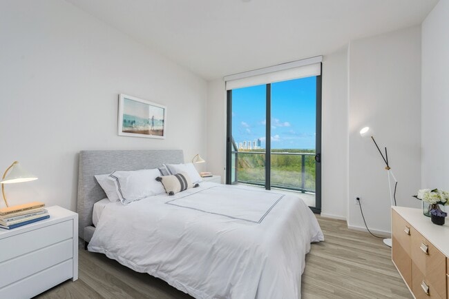 Interior Photo - SoLe Mia Rentals