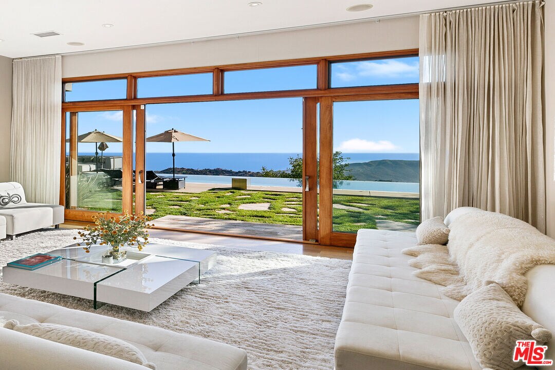 Foto principal - 301 Loma Metisse Rd