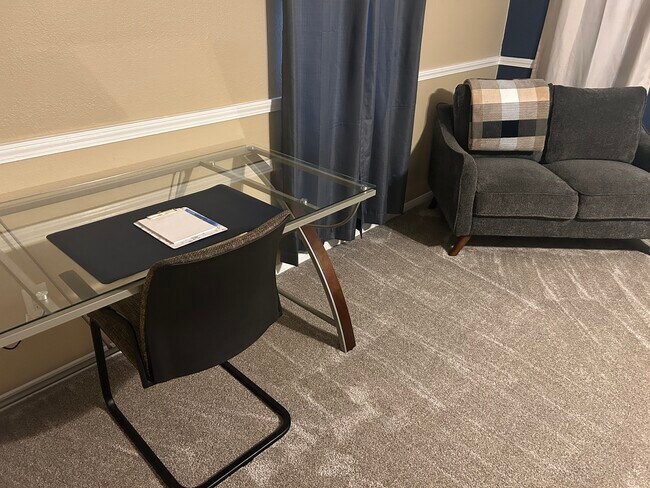 Foto del edificio - 11807 Cedarcliff Dr