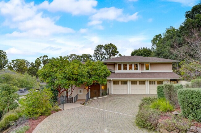 Foto del edificio - 140 Emerald Estates Ct