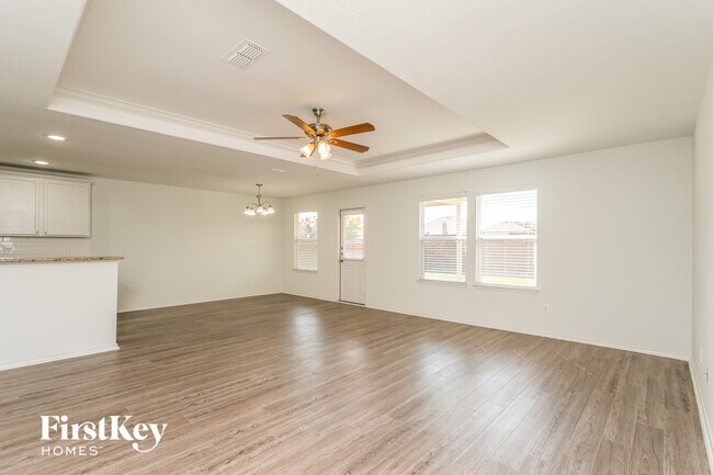 Foto del edificio - 215 Citrus Dr