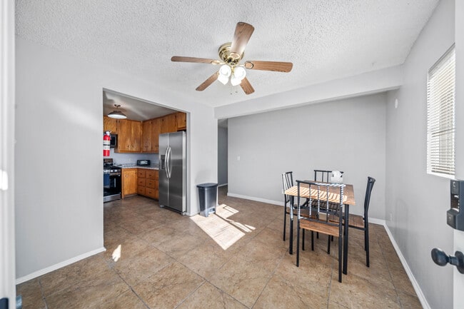 Foto del edificio - 45426 10th St W