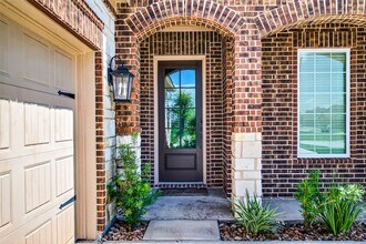 Building Photo - 2135 Tioga Vw Dr