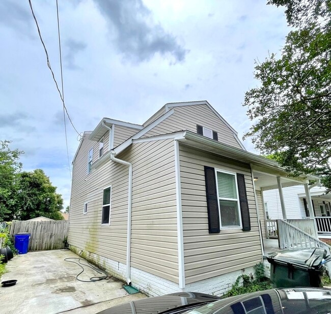 Building Photo - 2530 Keller Ave