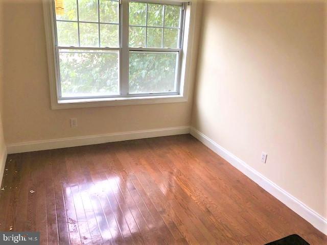 Building Photo - 530 N Front St