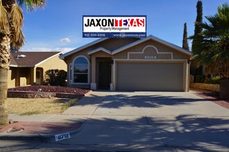 Building Photo - 11712 Balladeer Ave