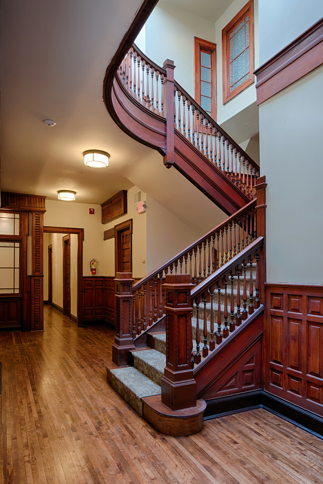 Hallway - 1605 Hennepin Ave